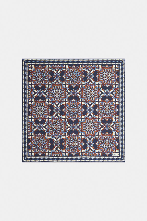 HANDKERCHIEF