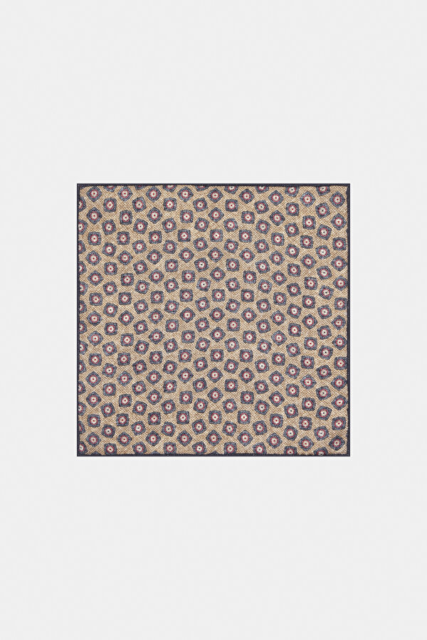 HANDKERCHIEF 2