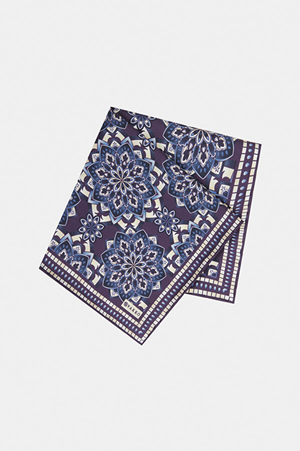 HANDKERCHIEF 2