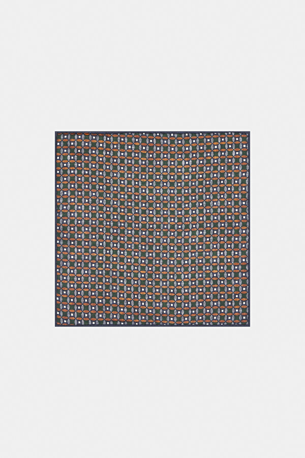 HANDKERCHIEF 2