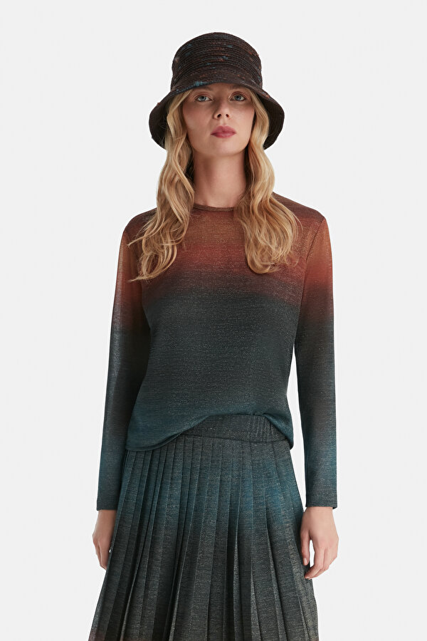 BLUE BASIC / ROUND NECKLINE LONG SLEEVE BLOUSE