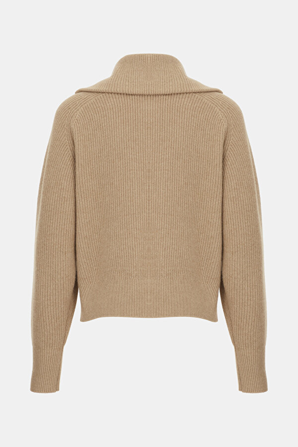 KNITWEAR 2