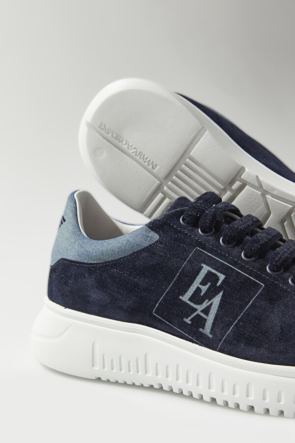 BLUE SNEAKER 6