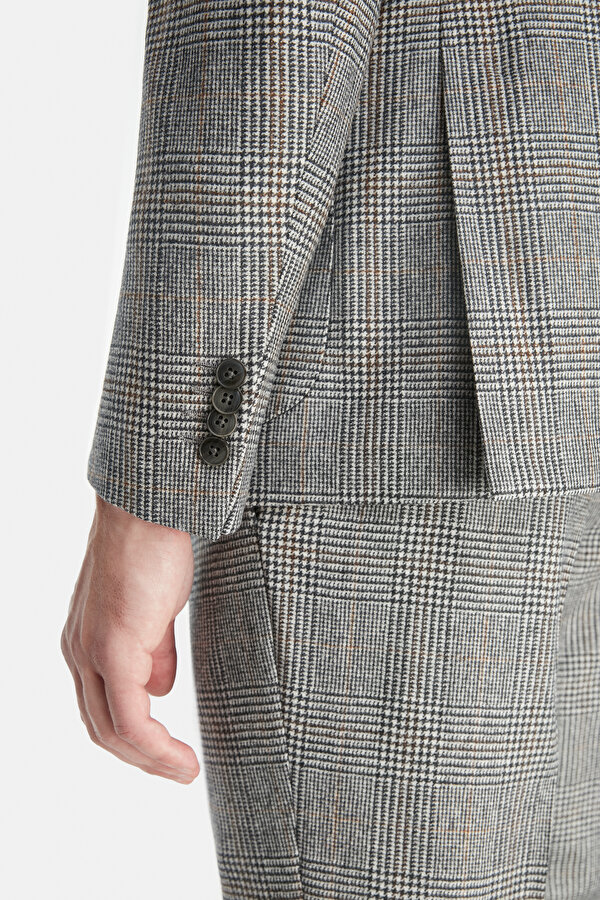 TAN WOOL SUIT 2
