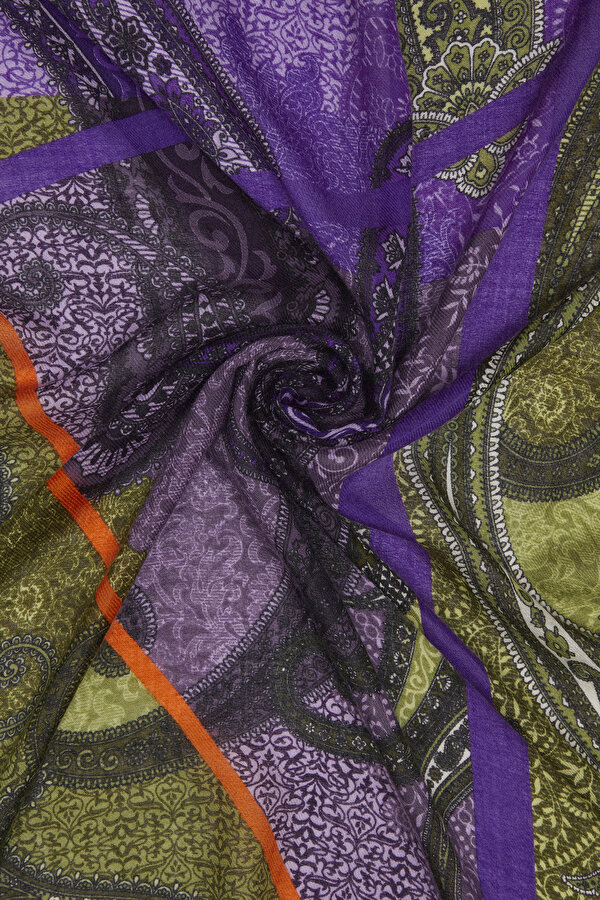 LIGHT GREEN PAISLEY PATTERNED CASHMERE/SILK SHAWL 2