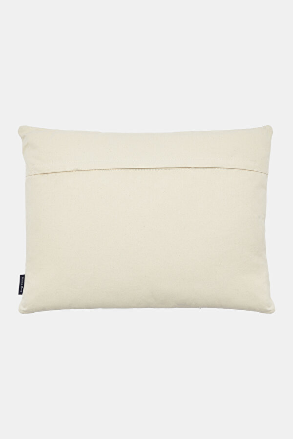 DECORATIVE PILLOW 2