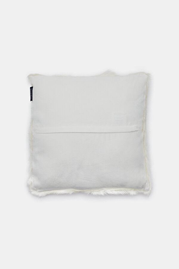 DECORATIVE PILLOW 2
