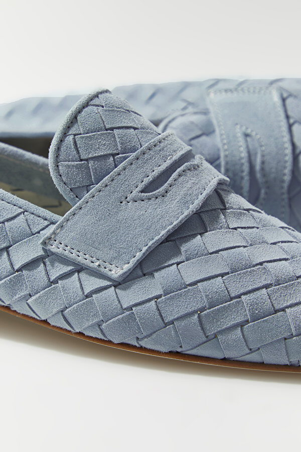 BLUE SUEDE SHOE 7