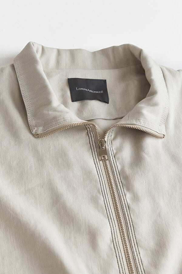 BEIGE JACKET 7