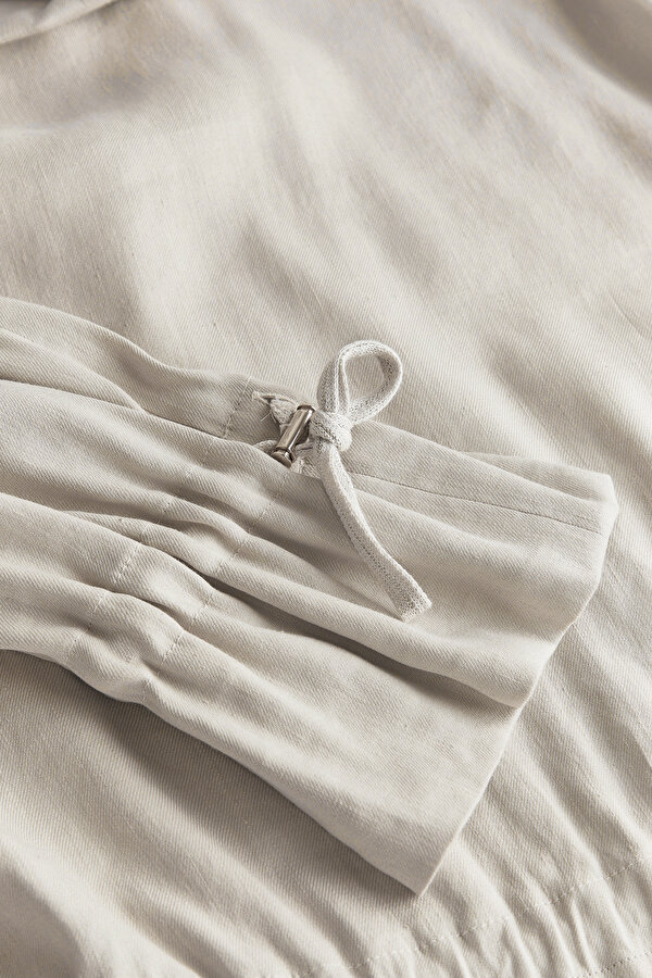 BEIGE JACKET 11