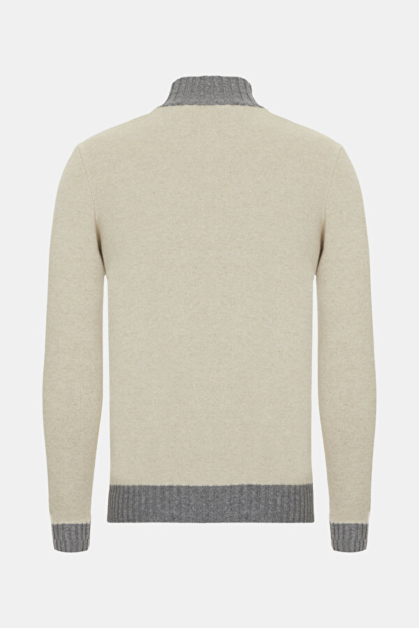 GREY TRICOT CARDIGAN 2