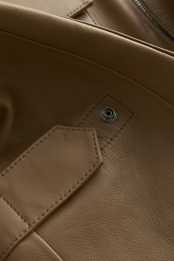 BEIGE LEATHER COAT 6
