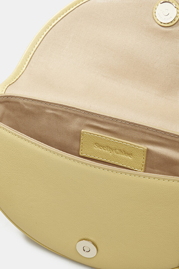 YELLOW LEATHER BAG 7