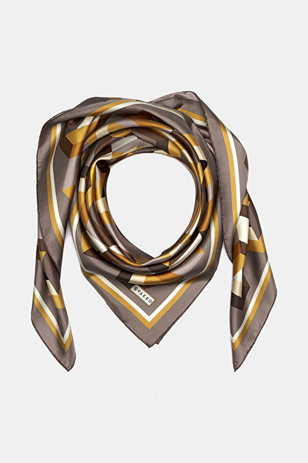 BEIGE GEOMETRIC DESIGN TWILL SCARF 2