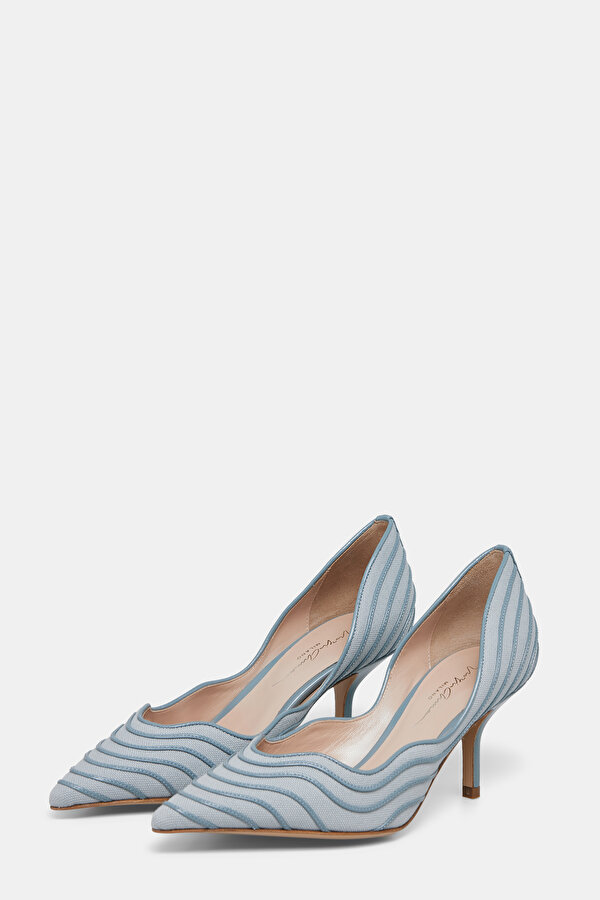 BLUE SHOES 2