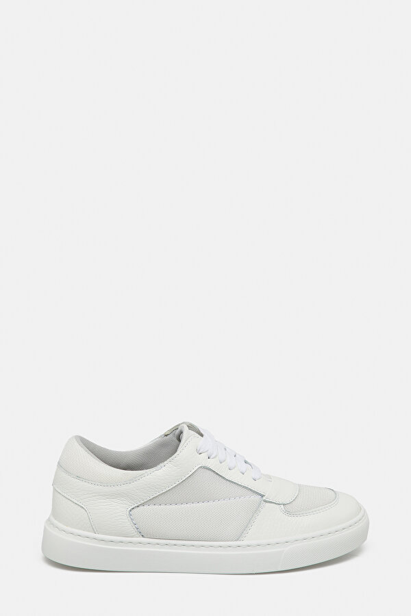 WHITE SUEDE SNEAKER