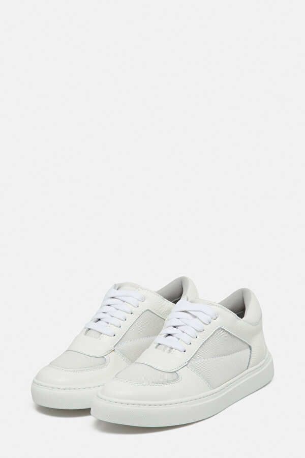 WHITE SUEDE SNEAKER 2