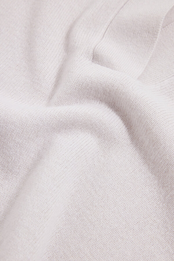 GREY JERSEY 7