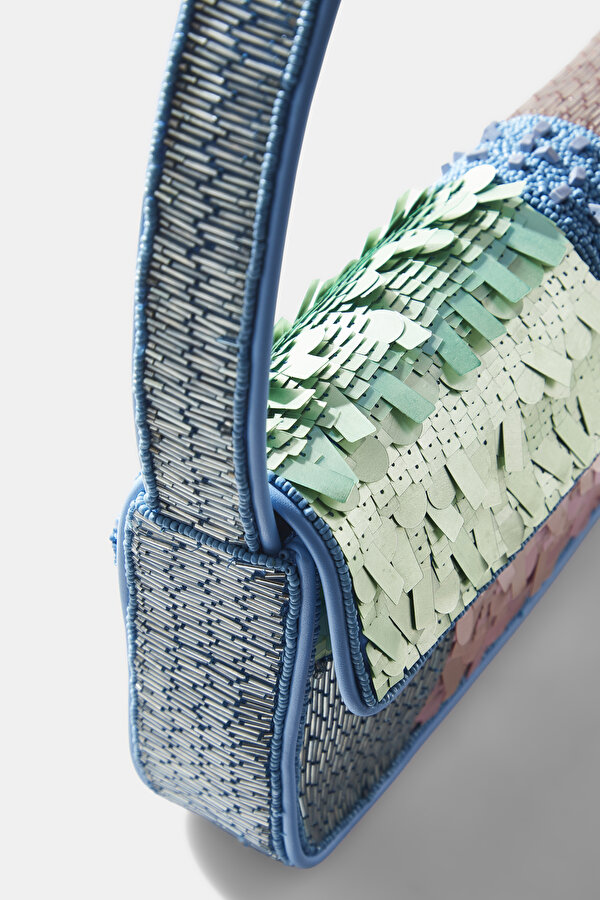 MULTICOLOR DESIGN FILLED BAG 6