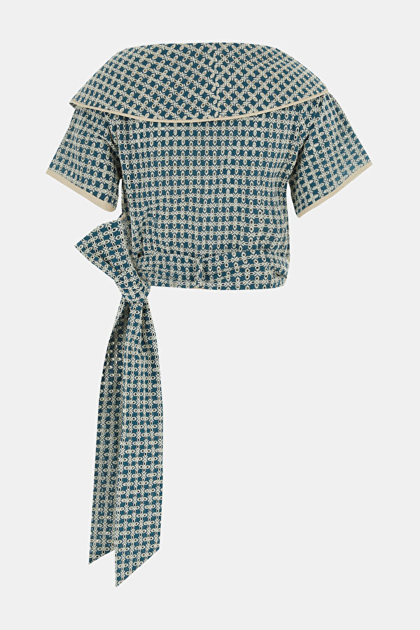WHITE DESIGN FILLED SHORT SLEEVE BLOUSE 2