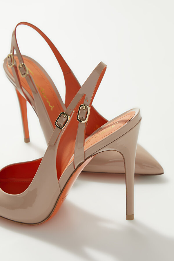 BEIGE PATENT LEATHER SHOE 7