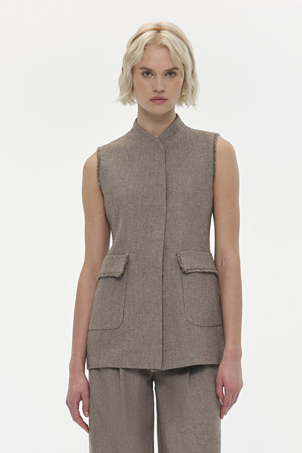 BEIGE VEST 2