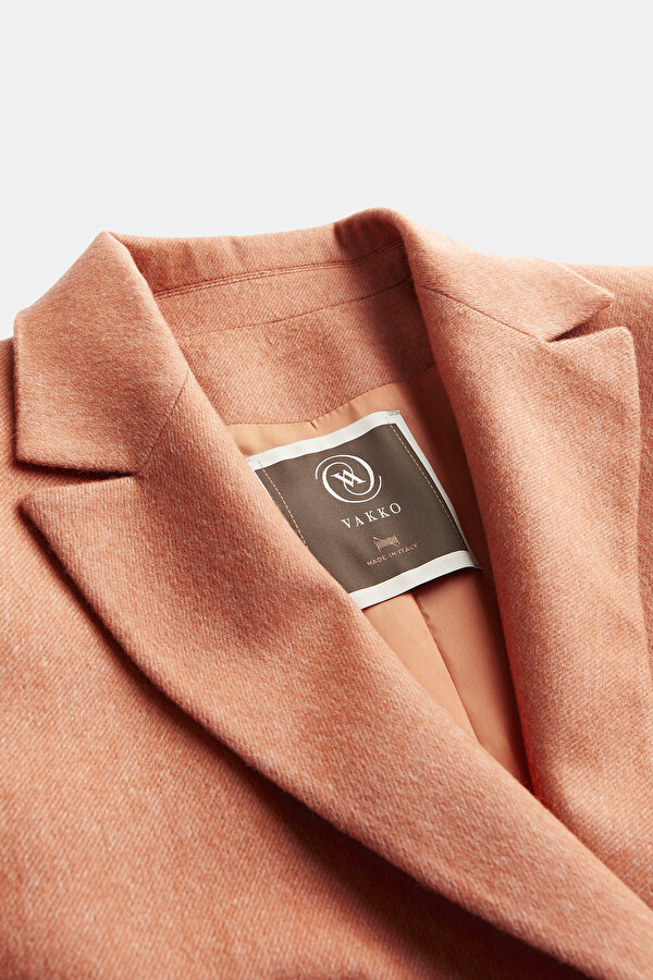 ORANGE JACKET 7