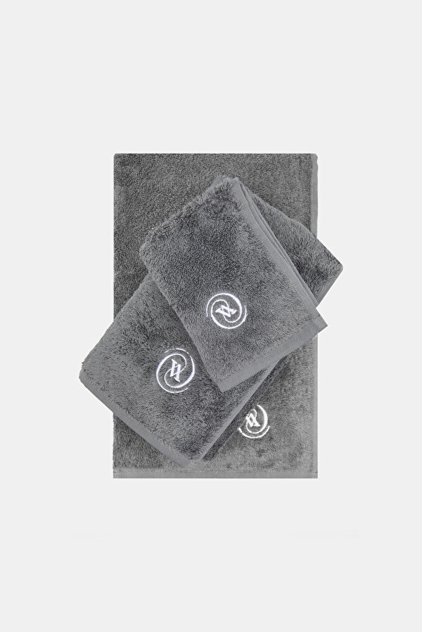 TOWEL 2