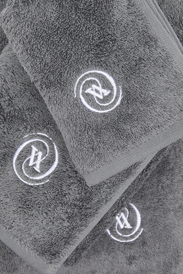 TOWEL 6