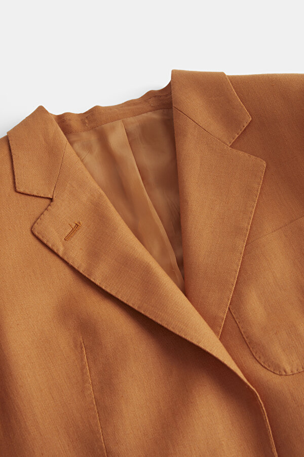ORANGE JACKET 6