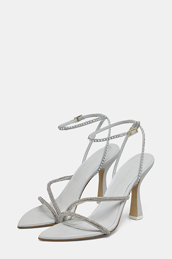 LIGHT GREY JEWELLED SHOE 2