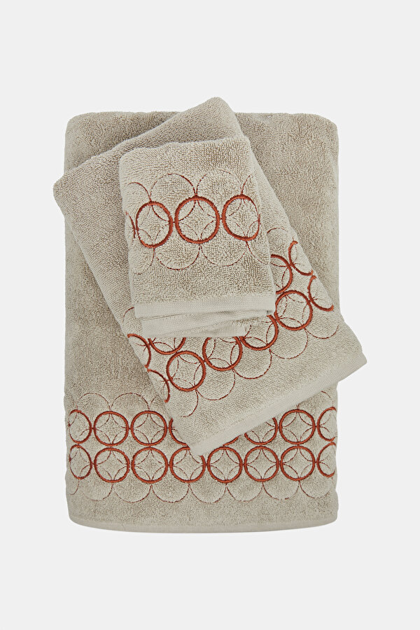 TOWEL 2