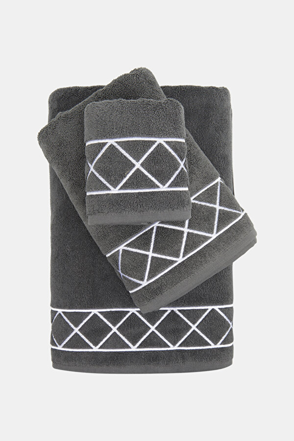 TOWEL 2