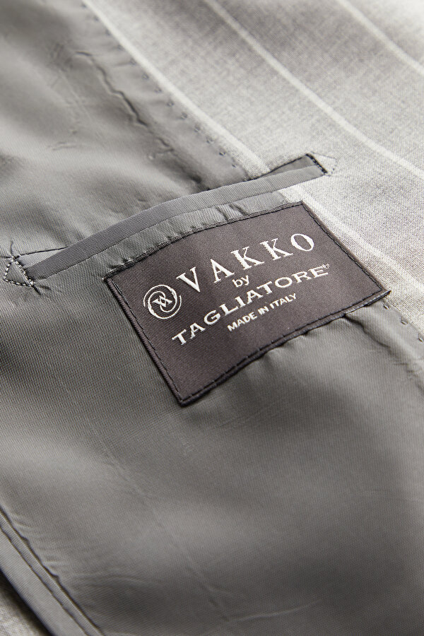 LIGHT GREY WOOL SUIT 11