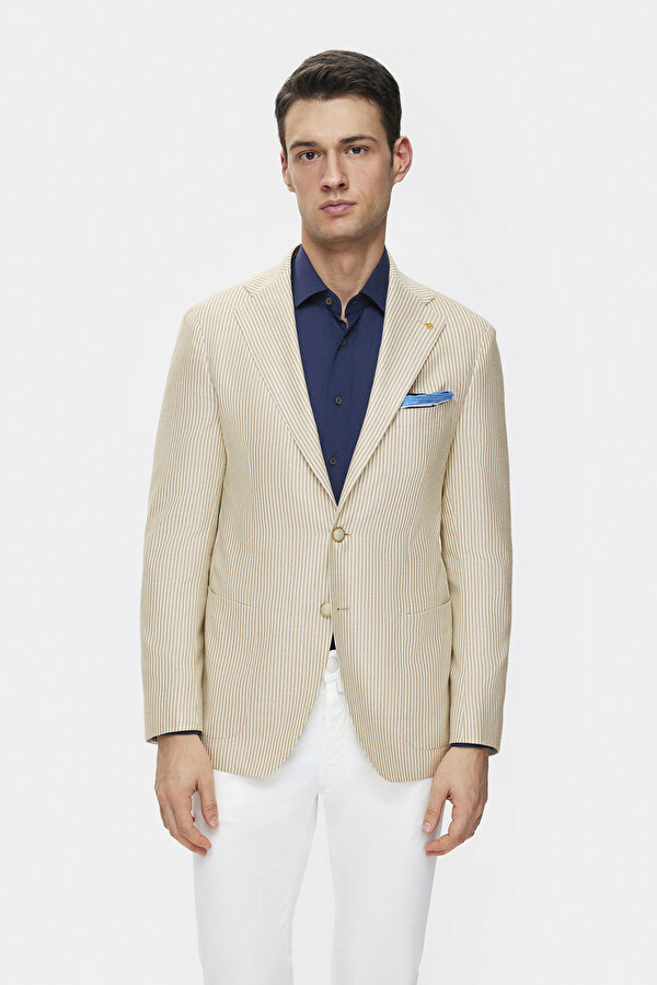 BEIGE JACKET