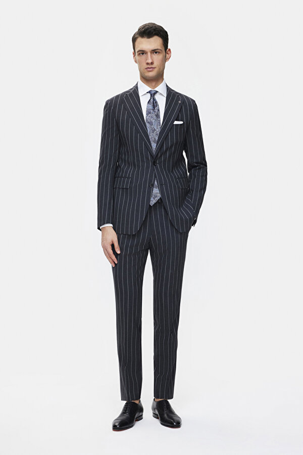 NAVY BLUE WOOL SUIT