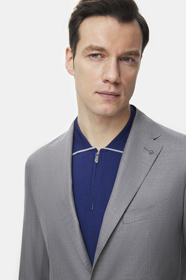 GREY JACKET 2