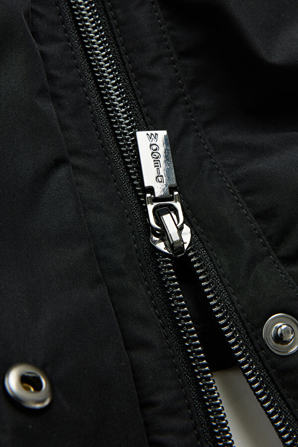 BLACK COAT 11