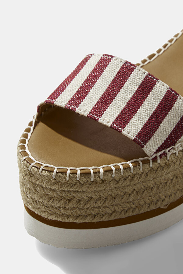 WHITE SHOE 6