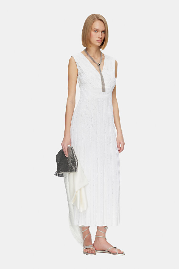 WHITE SLEEVELESS DRESS