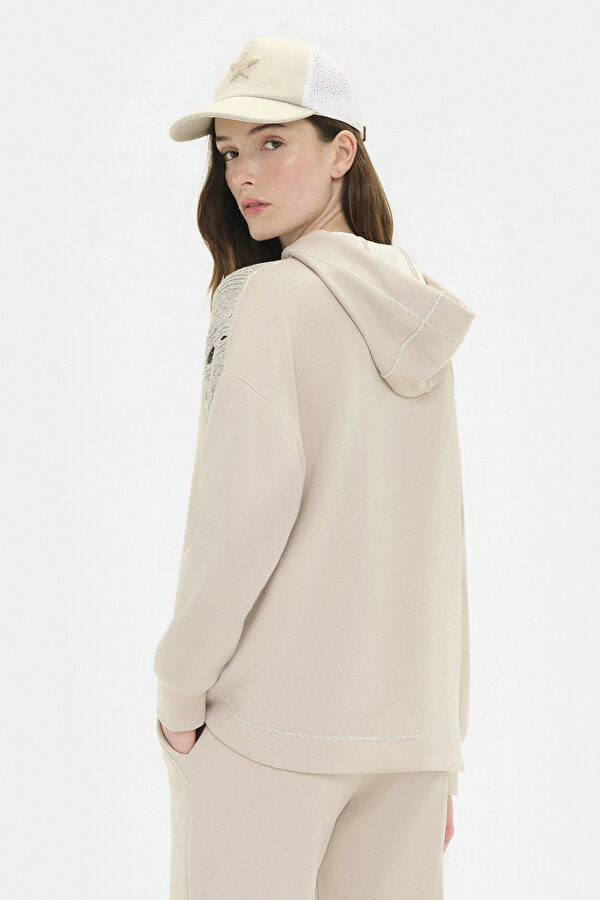 BEJ KAPUŞONLU SWEATSHIRT 2