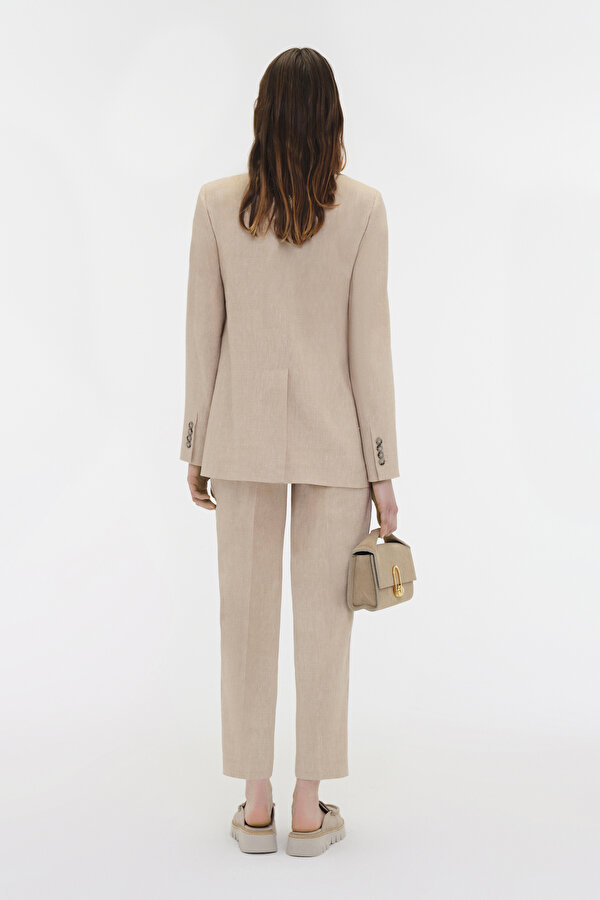 BEIGE JACKET 2