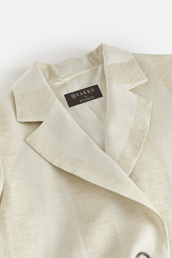 CREAM JACKET 7