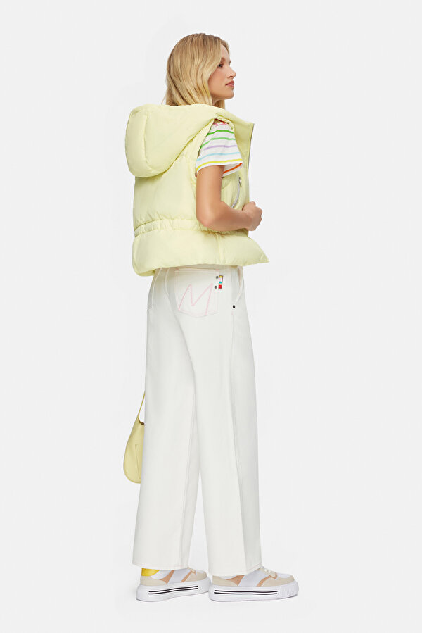 YELLOW HOODIE VEST 2