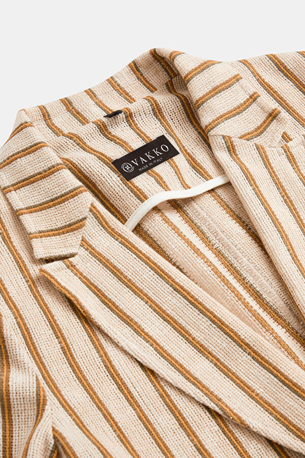 YELLOW JACKET 7