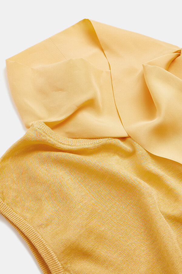 ORANGE BASIC / ROUND NECKLINE SLEEVELESS BLOUSE 6