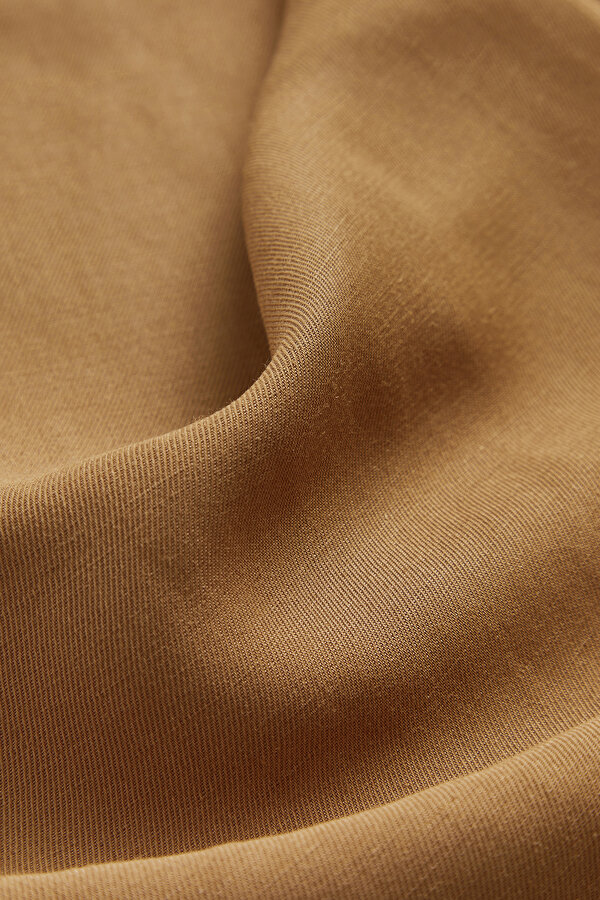 TAN TROUSERS 7
