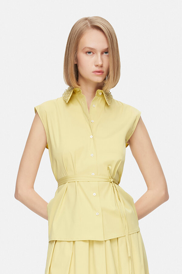 GREEN SHIRT