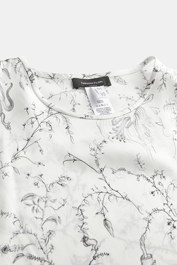 BLACK BASIC / ROUND NECKLINE SHORT SLEEVE BLOUSE 7