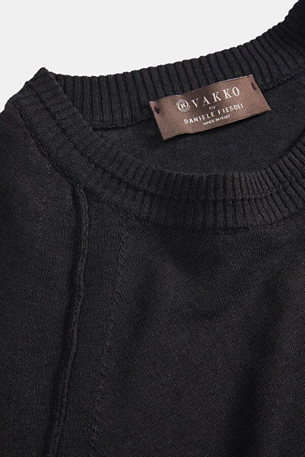 BLACK BASIC / ROUND NECKLINE LONG SLEEVE TSHIRT 6